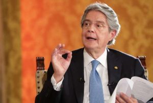 Presidente Guillermo Lasso fue hospitalizado