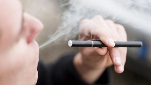 Reino Unido va a repartir un millón de ‘vapers’ a fumadores para tratar de reducir el tabaquismo del 13 al 5%
