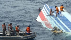 Absuelven a Air France y Airbus por el accidente del vuelo Río-París en el que murieron 228 personas en 2009