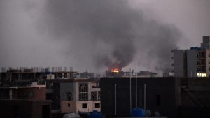 El Ejército sudanés confirma la evacuación inminente de extranjeros de varios países