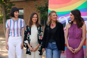 Las encuestas confirman que la ruptura entre Sumar y Podemos da aire a Feijóo