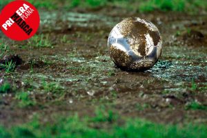 “Para ser más chulos que nadie, calentamos en manga corta… El Barça llevaba guantes, leotardos, de todo”