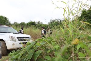 En un canal de agua de noroeste de Guayaquil hallan a un hombre asesinado y descuartizado