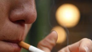 Los epidemiólogos avisan de que el tabaco mata a 63.000 personas cada año: el 20% son menores de 65 años