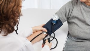 Cómo bajar la tensión arterial de manera rápida, natural y fácil