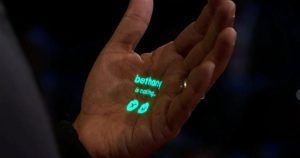 Un antiguo diseñador de Apple muestra el dispositivo que podría sustituir a los móviles el día de mañana