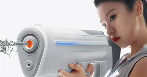 No se la enseñes a tus hijos o querrán tenerla: Xiaomi vende la pistola de agua definitiva