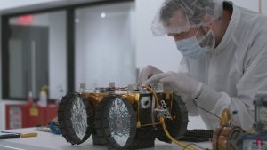 Un rover creado por estudiantes rodará por la superficie de la Luna en mayo, adelantando a la NASA