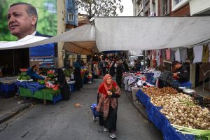 El precio de las cebollas: termómetro de las elecciones más reñidas en Turquía