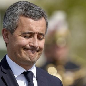 Gérald Darmanin no comulga con el ejemplo sobre migración