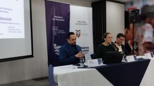 Ministra de Educación sobre suicidio en colegio de Quito: “Había suficiente información como para prevenir esta tragedia”