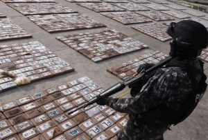 Policía incauta 3 toneladas de cocaína que pretendían enviarse a Alemania