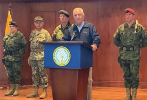 Fuerzas Armadas iniciarán operaciones para combatir el terrorismo en Ecuador