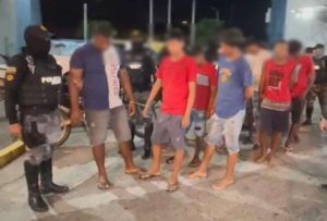 Dictan prisión preventiva contra 16 personas por asesinato; dos menores implicados