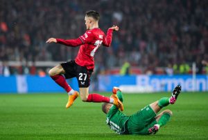 Bundesliga: El Bayer de Hincapié se despide de la Champions