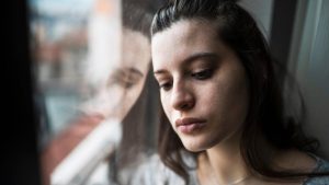 “Soy mi peor enemigo”: cómo escapar de los pensamientos negativos obsesivos
