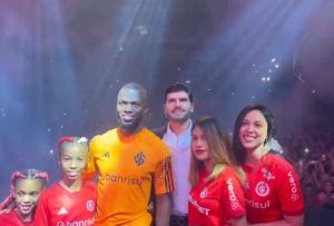 Enner Valencia fue recibido como una estrella mundial