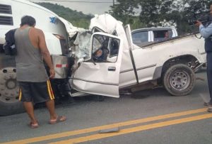 Guayas: tráiler y camioneta colisionaron en la vía a Daule, hay fallecidos