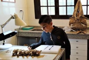 Un niño de 8 años, fanático de los dinosaurios, encontró fósiles de la Edad de Hielo