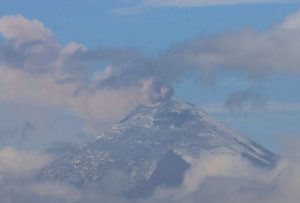 Deshielo del volcán Cotopaxi genera lahares secundarios