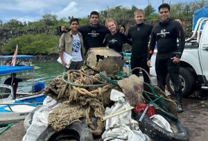 Más de una tonelada de desechos fue recolectada en áreas marinas y costeras de Galápagos