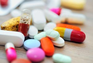 Arcsa prohibió venta de medicamentos de laboratorio ecuatoriano con registro sanitario suspendido