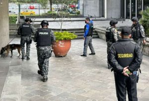 ¿Cómo actuar en caso de alerta por artefactos o sustancias explosivas?