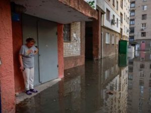 El colapso de la presa ucraniana de Nova Kajovka es una “catástrofe ecológica”