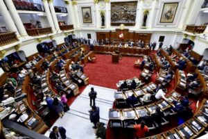 Congreso de Perú tiene nuevo presidente