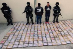 En operativo antidrogas se incautaron 600 paquetes de cocaína