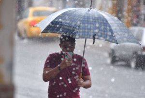Nueva alerta por lluvias intensas y tormentas eléctricas rige en Ecuador