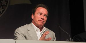 ¡Skynet se Acerca! Arnold Schwarzenegger, Estrella de ‘Terminator’, Advierte Sobre la Amenaza de la IA