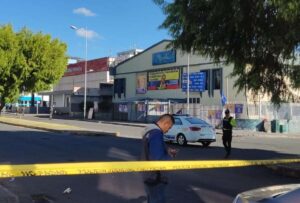 Temor en los alrededores del sitio del atentado mortal a Fernando Villavicencio