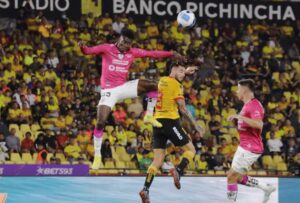 Barcelona empató en su propia casa ante Independiente del Valle