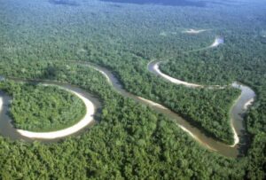 Ministro Santos dice que se seguirá operando en el bloque 43-ITT, pese a los resultados de la consulta