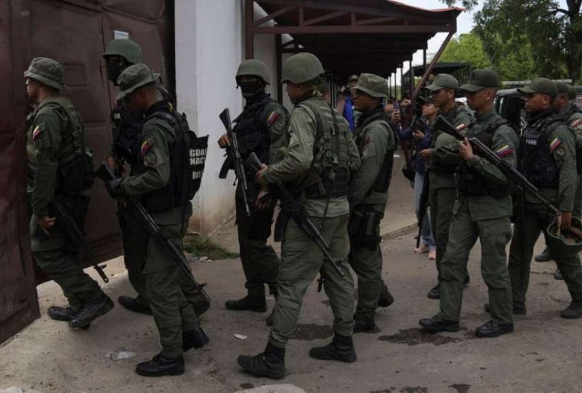 Militares y policías incursionaron en la cárcel de Tocorón
