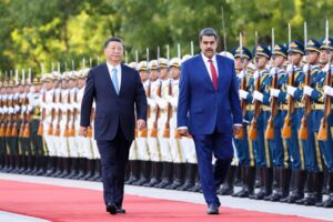 Xi y Maduro sellan un acuerdo para renovar lazos y fortalecer