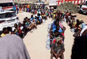 Crisis migratoria: en tres días llegaron más de 10.000 migrantes a Lampedusa