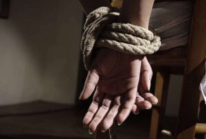 Seis detenidos, entre ellos dos menores de edad, por secuestro de 10 comerciantes