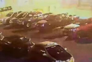 Una bomba molotov detonó en el mercado de Carapungo, en Quito