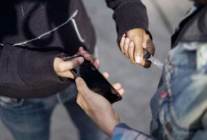 30 años de cárcel por robar un celular en Perú