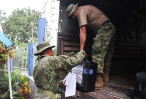 Finalizó la entrega de paquetes electorales en Pichincha