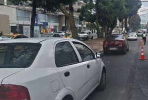 Este lunes 16 de octubre rige el pico y placa en Quito