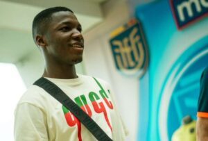 Moisés Caicedo llegó a la Casa de la Selección