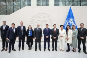 Daniel Noboa busca inversión