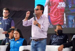 Ratificado como presidente del Movimiento CREO fue Esteban Bernal