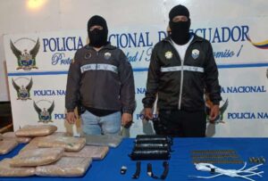 La Policía decomisó droga, municiones y explosivos 