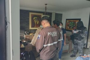 Fiscalía allanó la Prefectura de Pichincha 