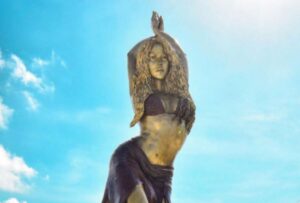 Estatua de Shakira en Barranquilla