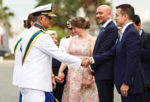 Habló sobre su plan de seguridad, el presidente Daniel Noboa en la cual participó de la ceremonia de ascensos al grado de vicealmirantes y graduación de oficiales de la Fuerza Naval